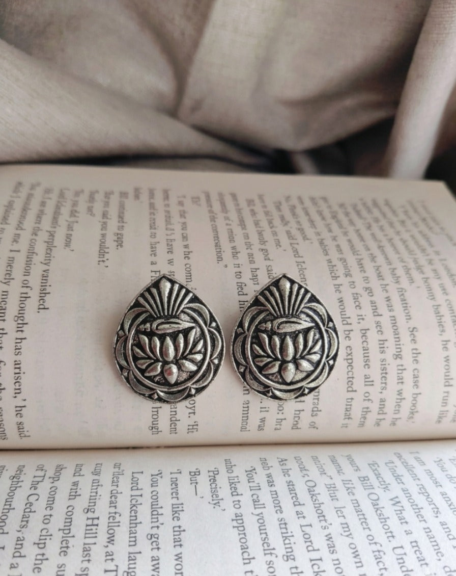 The Kamal Pankh Studs