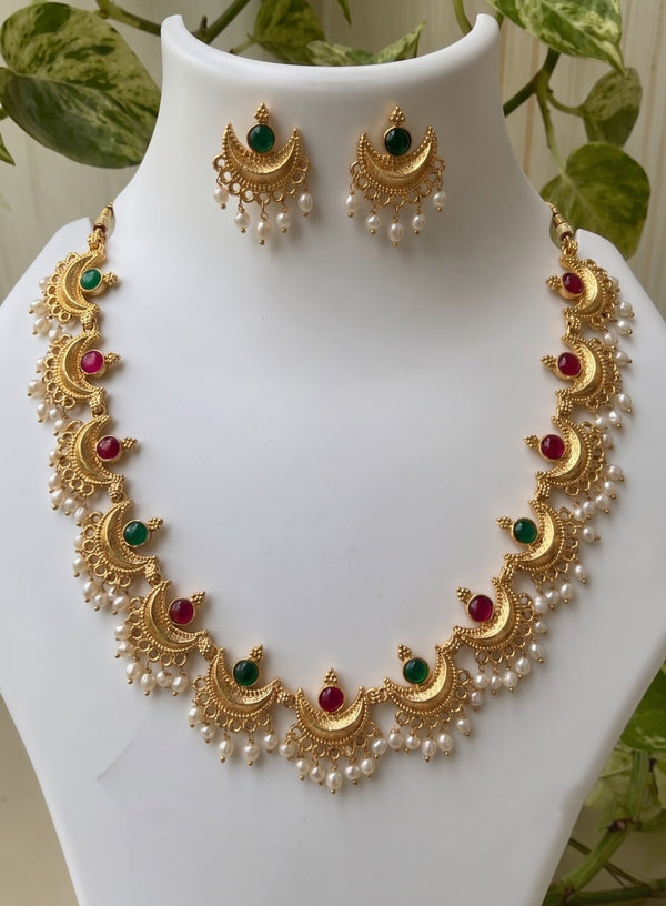 Meera Chandrakor Kemp Set