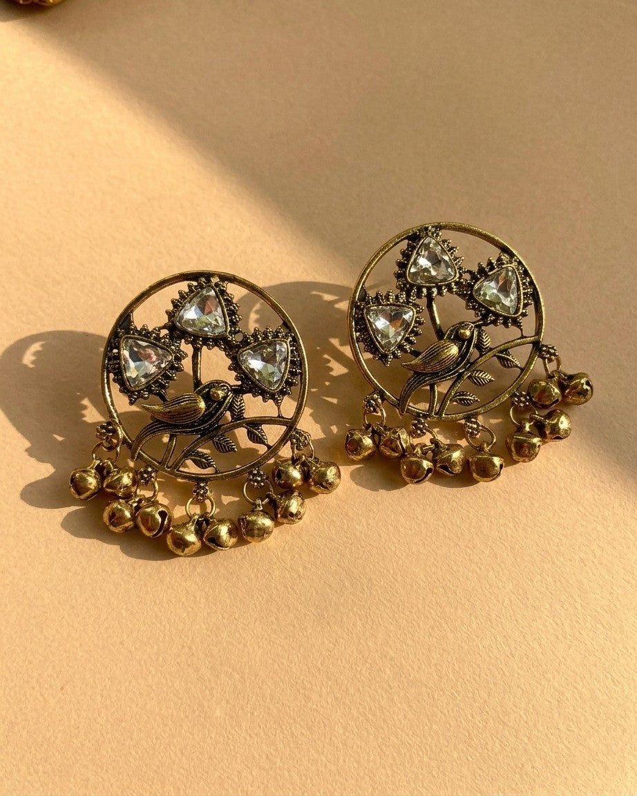 Chirpy Charm Kundan Studs
