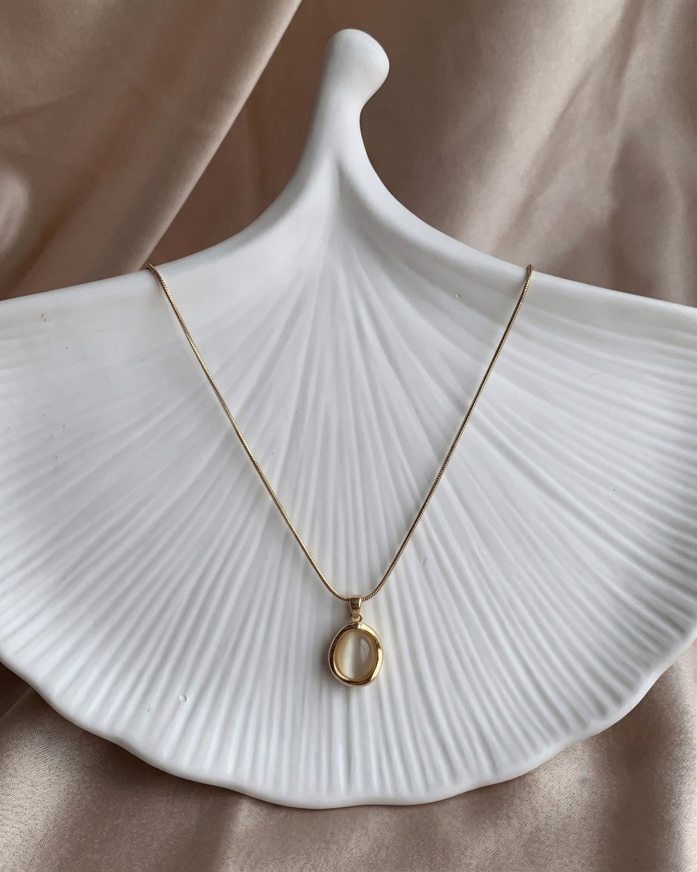 The Luna Glow Medallion