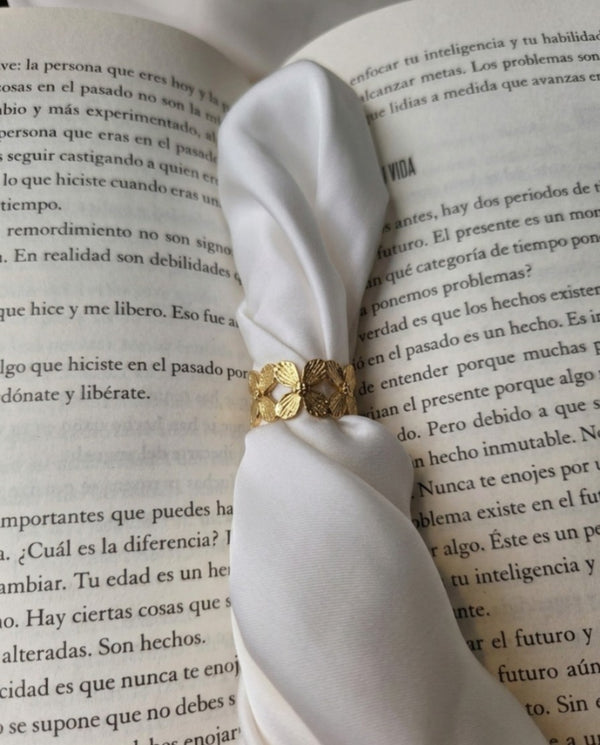 The Flora Bloom Band Ring