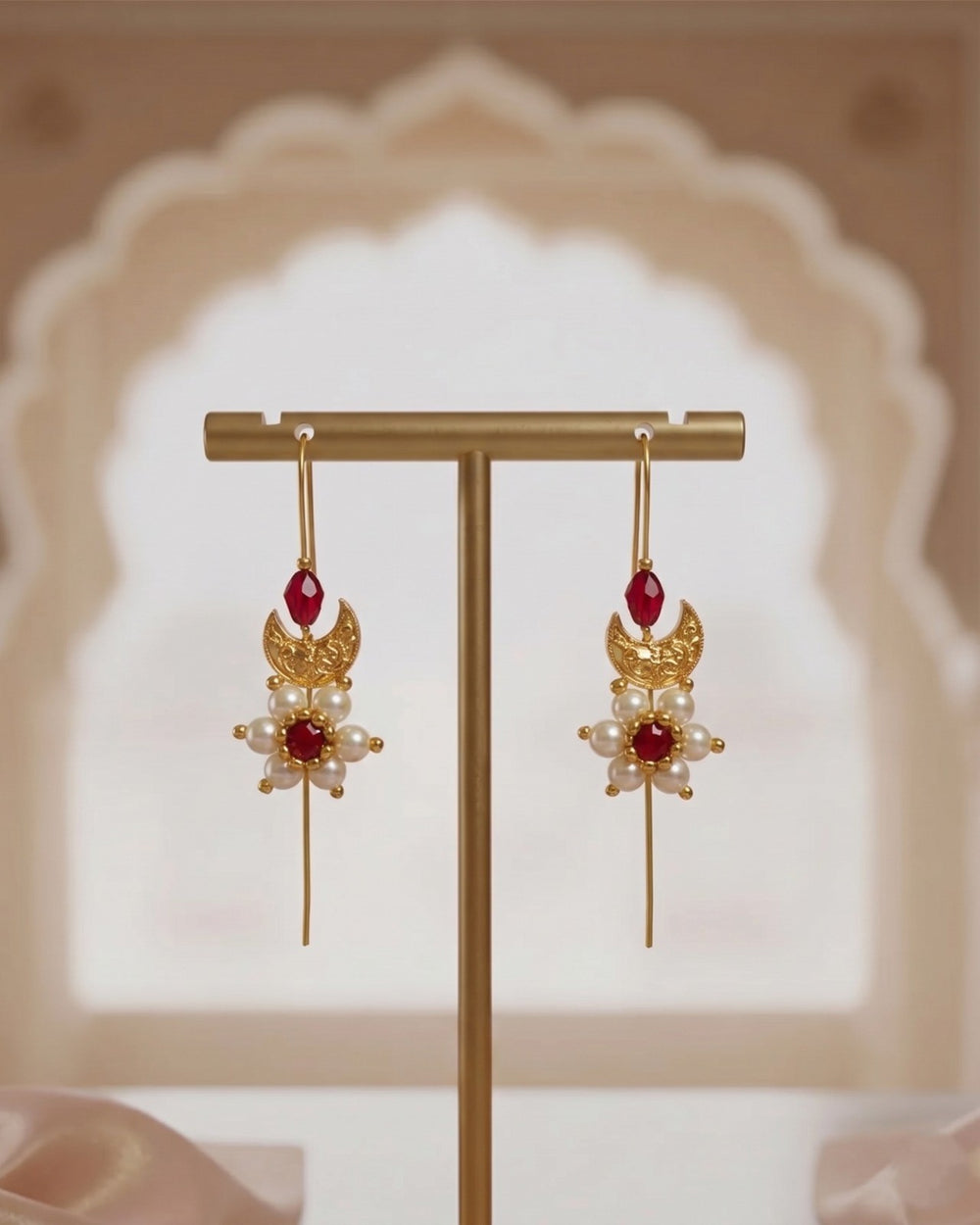 Swamini Chandrakor Sui Dhaga