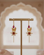 Swamini Chandrakor Sui Dhaga