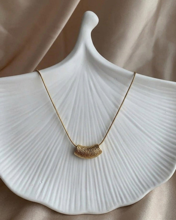The Aurelia Textured Curve Pendant