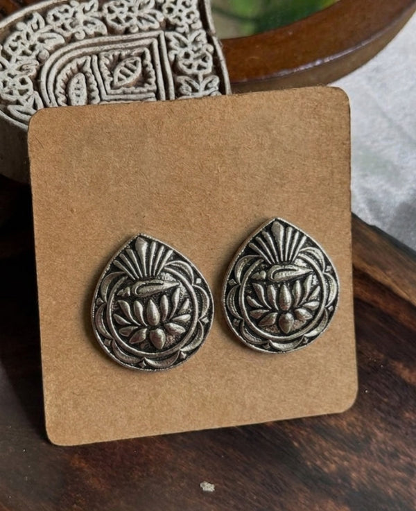 The Kamal Pankh Studs
