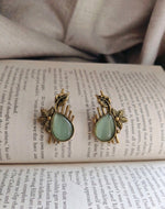 The Pista Woodland Studs