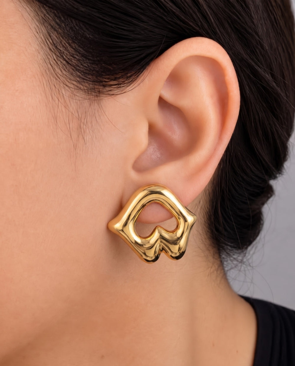The Golden Liquid Heart Portal Studs